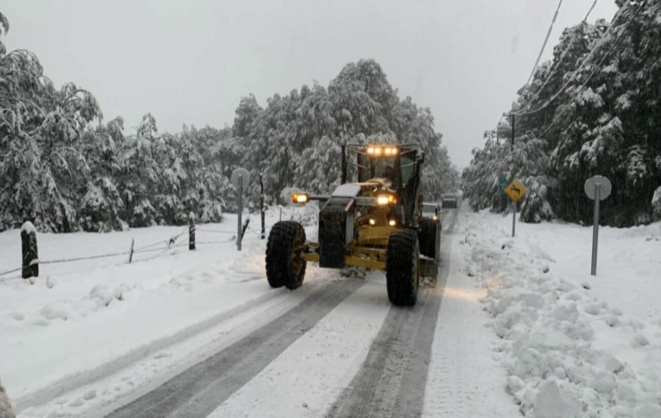 MUNICIPALIDAD DE PUCÓN PLANIFICA TEMPORADA DE INVIERNO EN LA RUTA CAMINO AL VOLCÁN – Website de la Municipalidad de Pucón